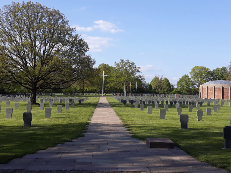 Visite virtuelle du cimetière militaire